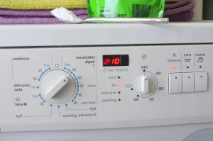 A Lavagem :-) , vêm em cima a colher com a dosagem que utilizo ?